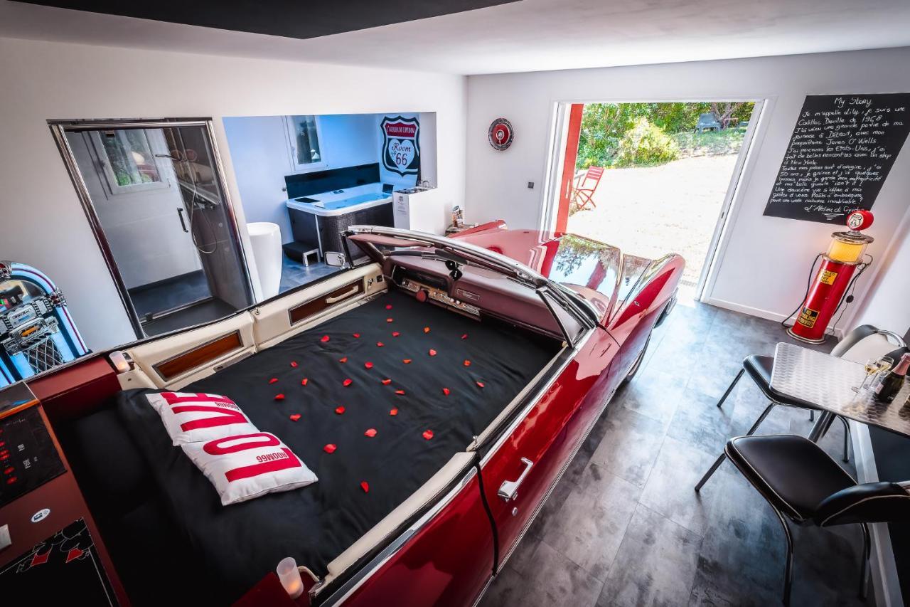 Love Room 66 Villecroze Ngoại thất bức ảnh